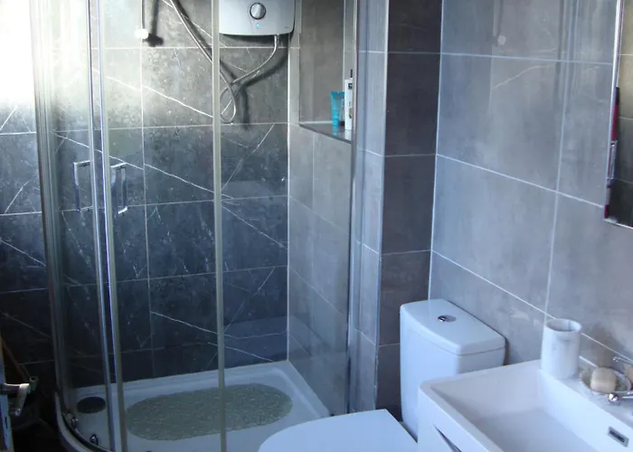 Unique World War Ii History Attached To Dwelling 公寓 *